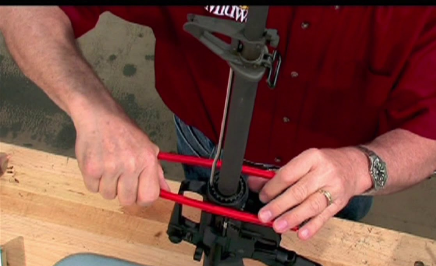 installing a triangle handguard with collar